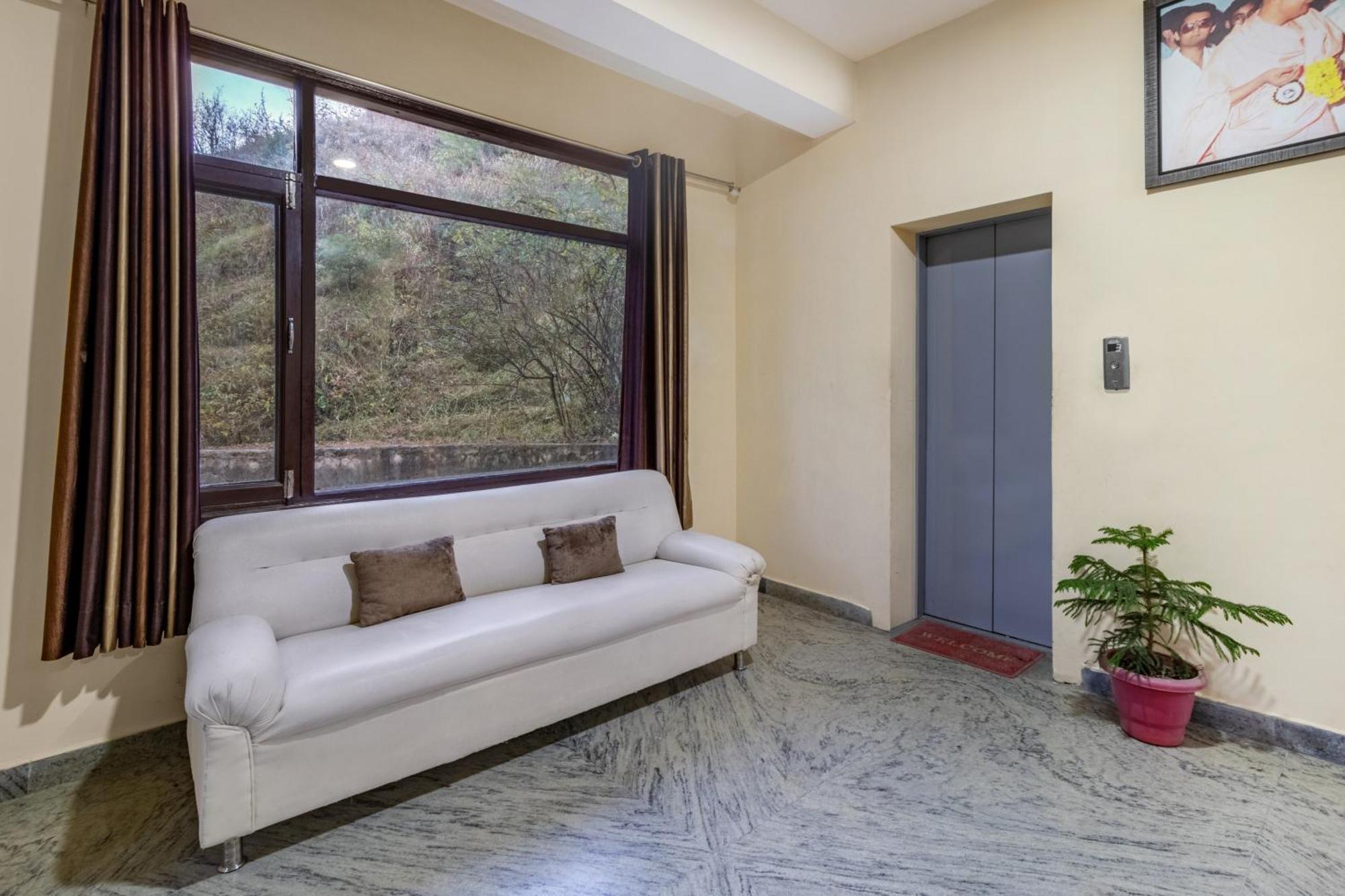 Hotel Treebo Shimla Ayurvedic Retreat Kufri Exterior foto